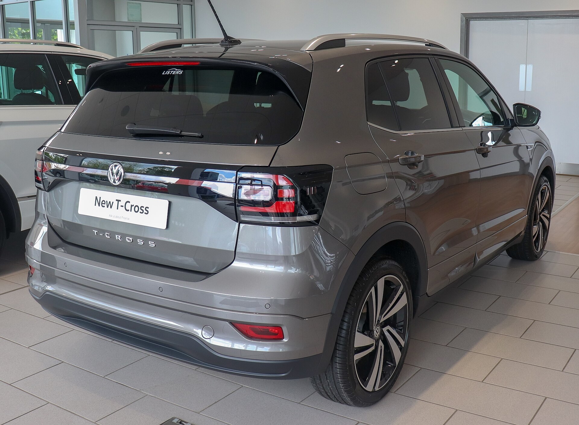 ​Удлинённый Volkswagen T-Cross вызвал ажиотаж на авторынке Китая
